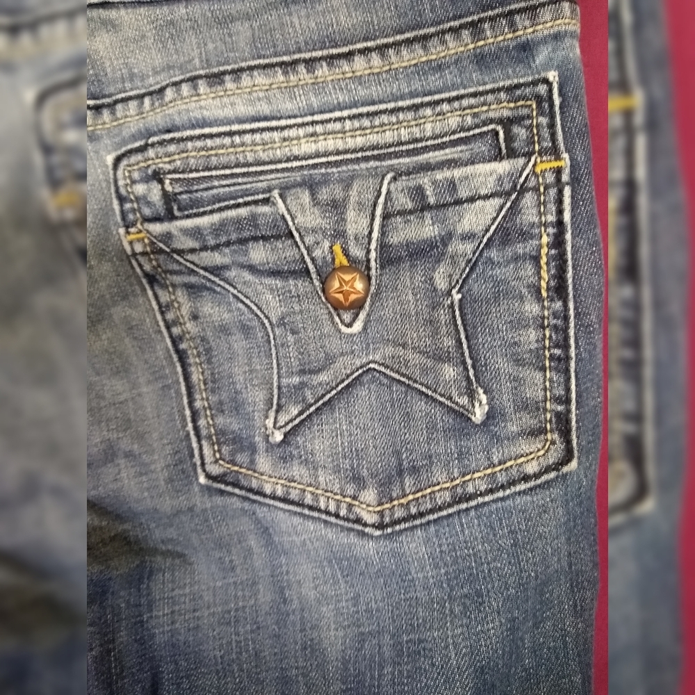 Jeans - Picture 3 of 4